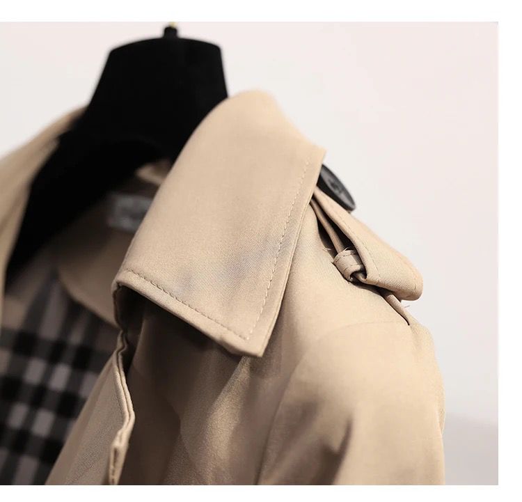 Tracy™ | Luxe trenchcoat met details